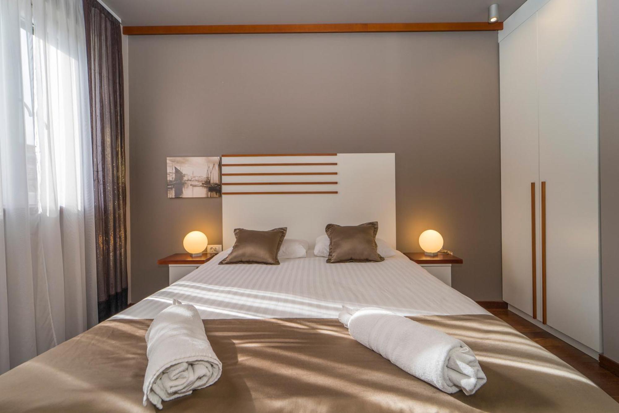 Luxury Rooms And Apartment Silente Bacvice Split Exterior photo